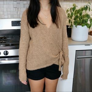 ARITZIA V NECK SWEATER, BEIGE 🌸